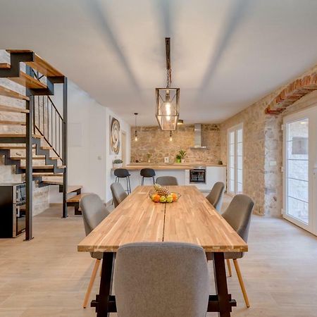 Holiday Home Rocca Супетар Екстериор снимка