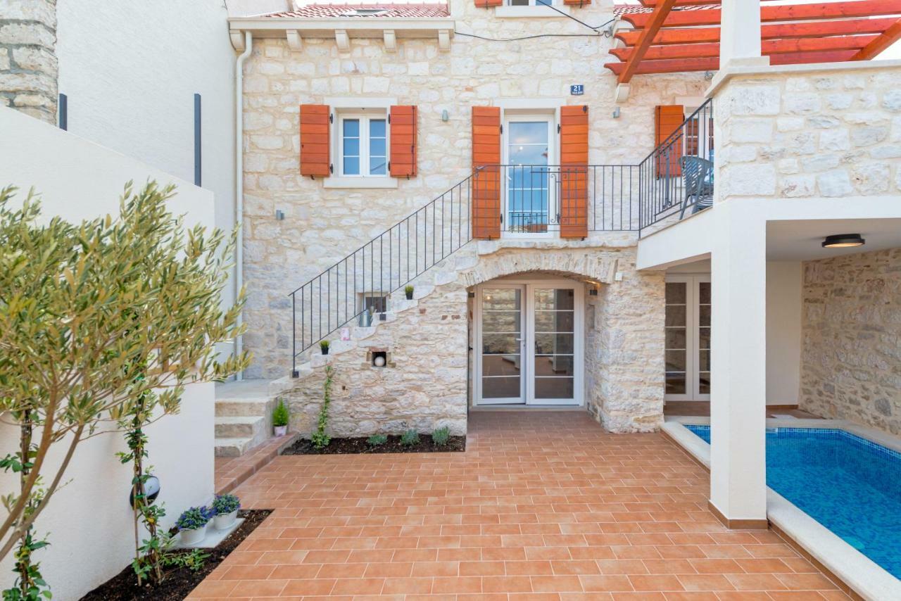 Holiday Home Rocca Супетар Екстериор снимка