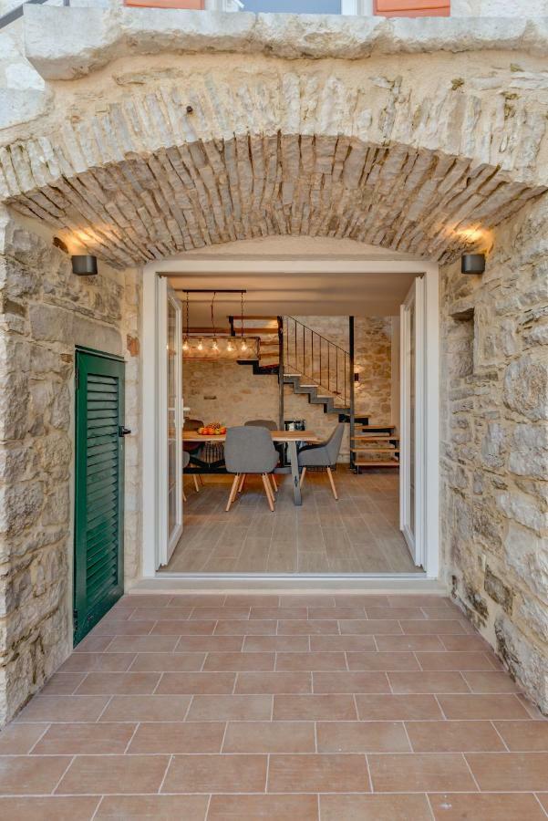 Holiday Home Rocca Супетар Екстериор снимка