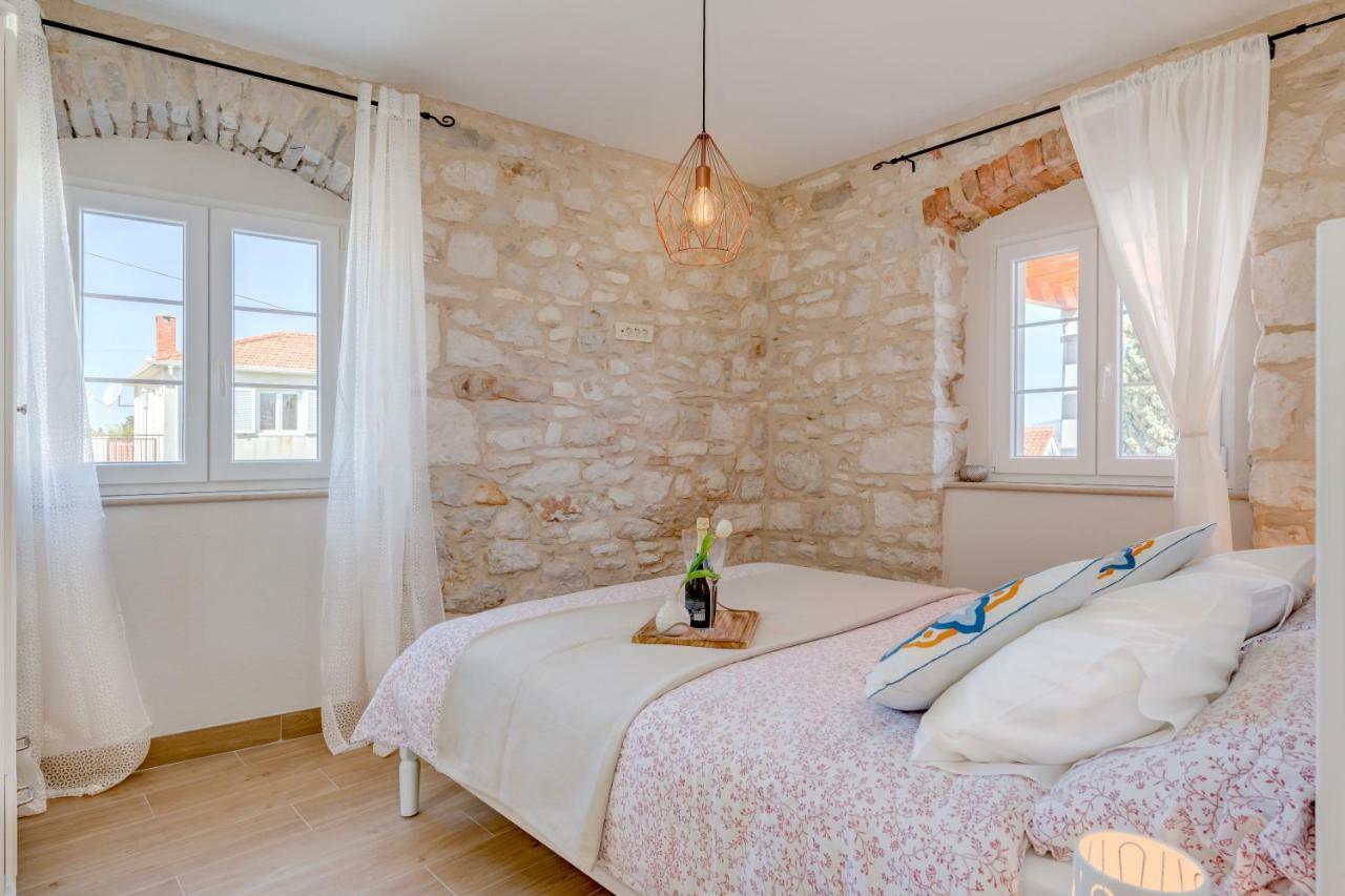 Holiday Home Rocca Супетар Екстериор снимка